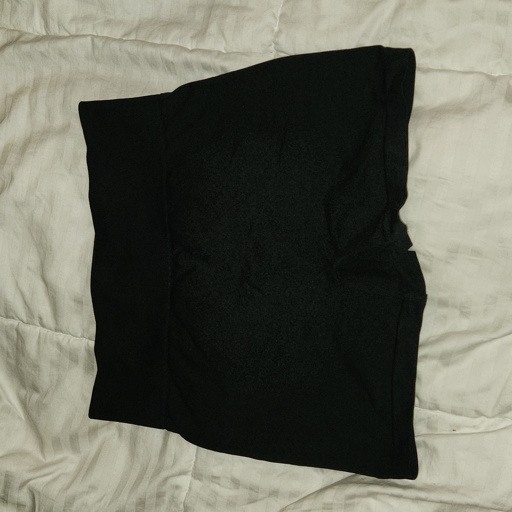 Black Booty Scrunch Shorts